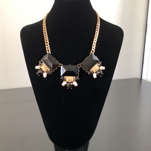 Charming Charlie statement necklace - Picture 4 of 7